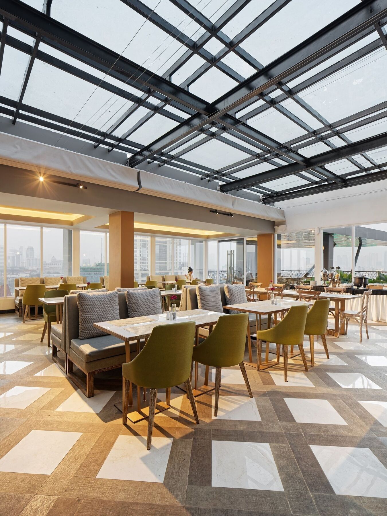 Maxone Platinum Hayam Wuruk Hotel Jakarta Exterior photo